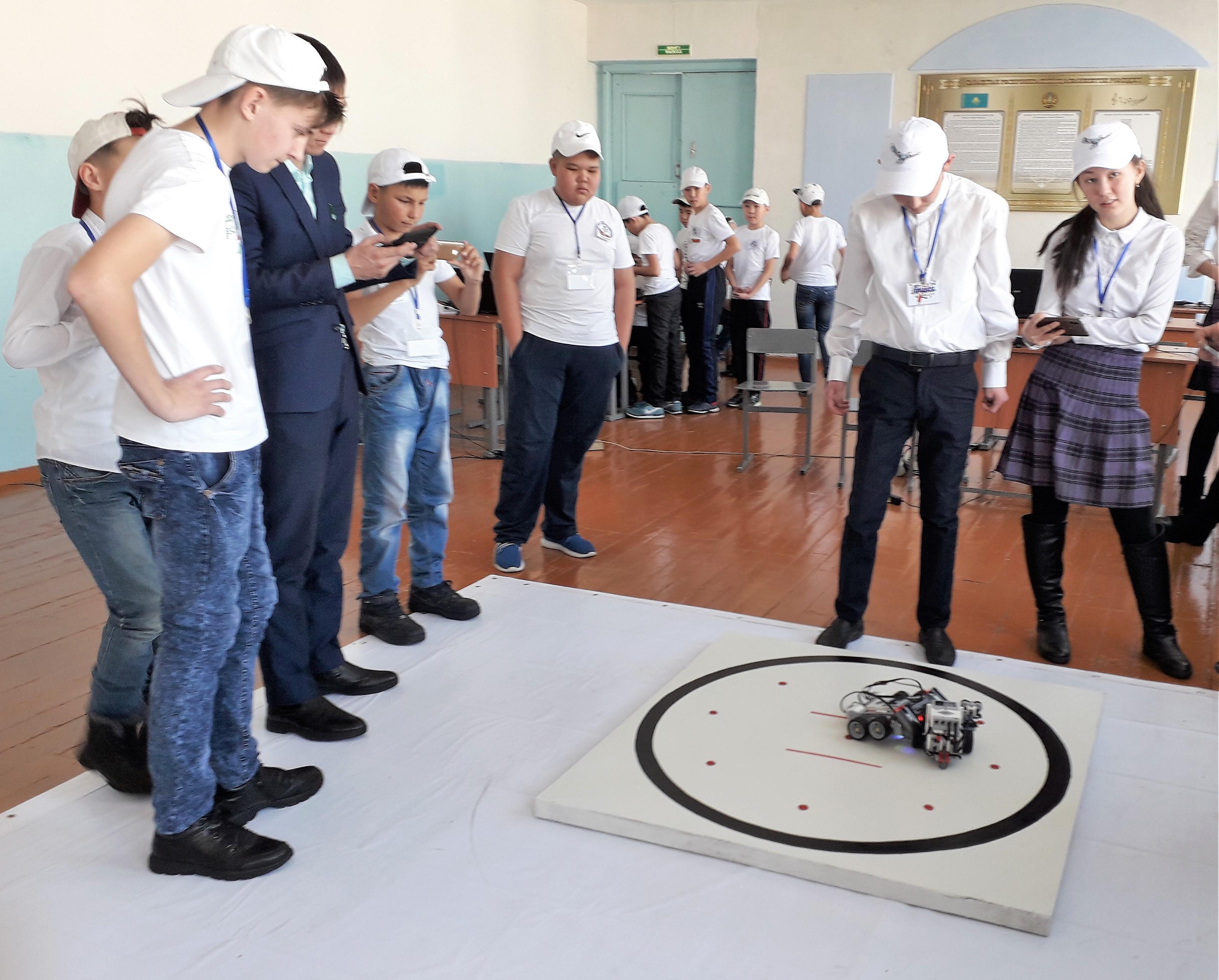 Чемпионат по "Робототехнике", "3D моделированию" и "Программированию" Чемпионат по "Робототехнике", "3D моделированию" и "Программированию"